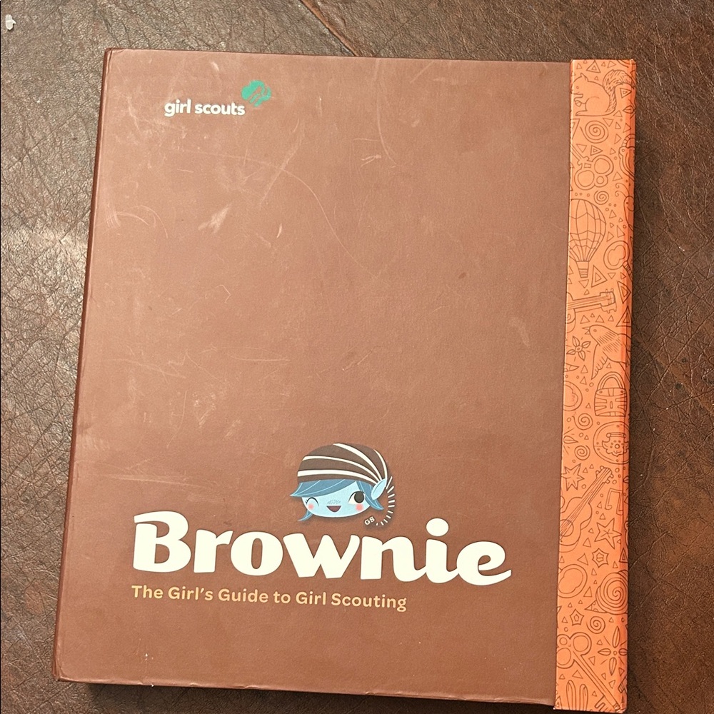 Girl Scouts Brownie Guide Book
